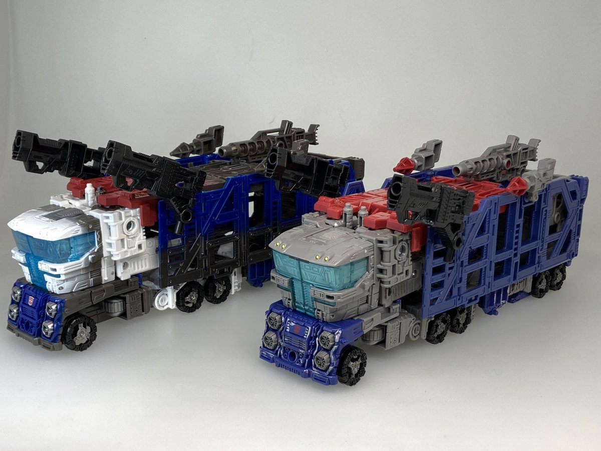 Takara Transformers Premium Finish WFC-03 Ultra Magnus